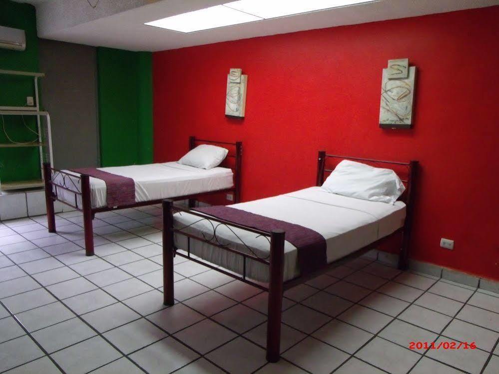 Hotel Soyforaneo Monterrey Extérieur photo